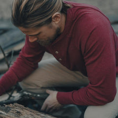 Puremeso Raglan Henley - Tibetan Red